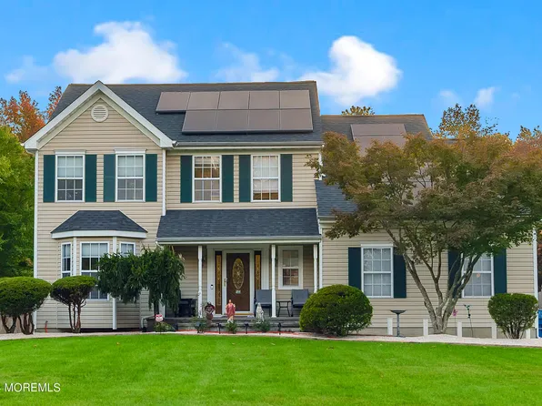 28 Goldfinch Road, Jackson, NJ 08527