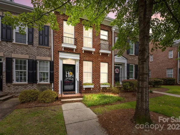 16944 Summers Walk Blvd, Davidson, NC 28036