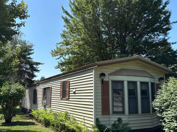 4088 Western Dr, Croswell, MI 48422