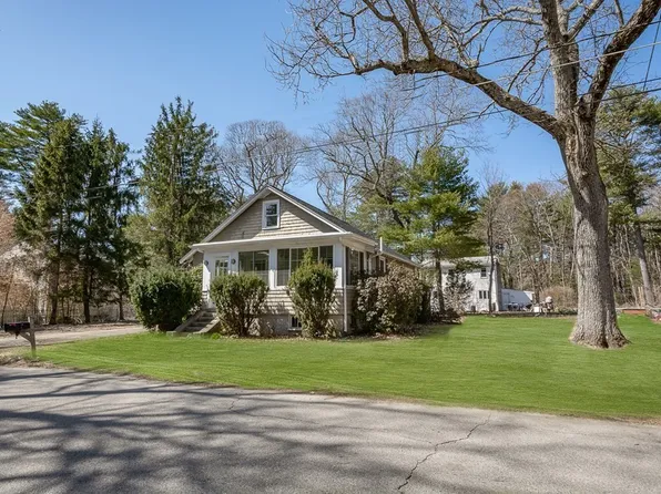 34 Henry St, Sharon, MA 02067