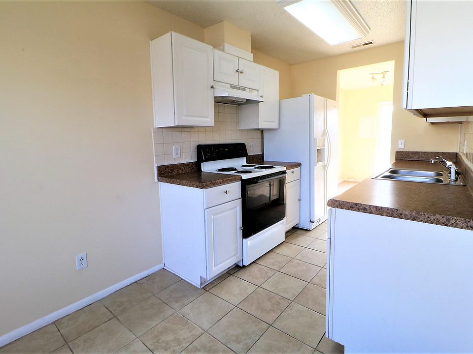 1st image of 3622 Windmill Dr