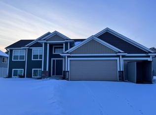 20947 Cannon Rd, Farmington, MN 55024