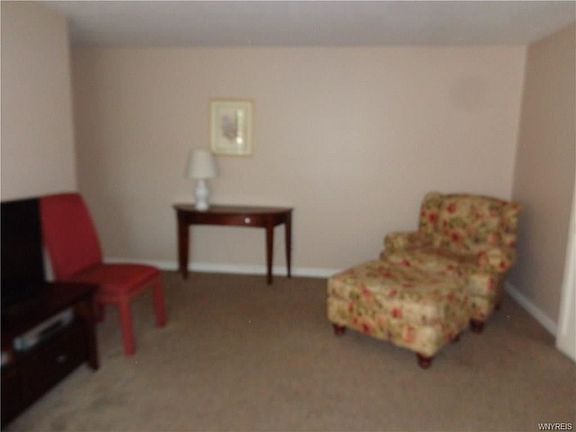 4th image of 69 Henel Ave APT 4