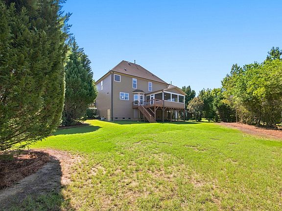 2nd image of 805 Greystone Crest Way