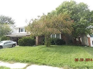 5533 NW 10th St, Lincoln, NE 68521