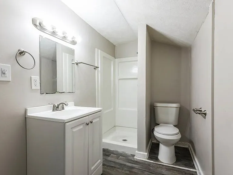 701 Cedarhurst Rd — Photo 14