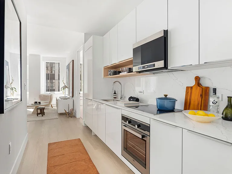 55 Broad St #907 — Photo 8