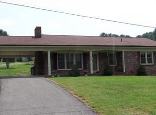 399 Kenbrook Dr, Galax, VA 24333