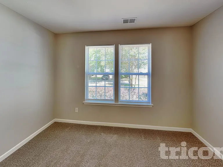 2856 Oasis Ln — Photo 6