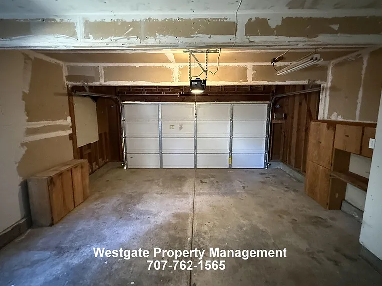 4367 Gloria Ct — Photo 2
