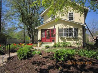 2405 14th Ave, Moline, IL 61265