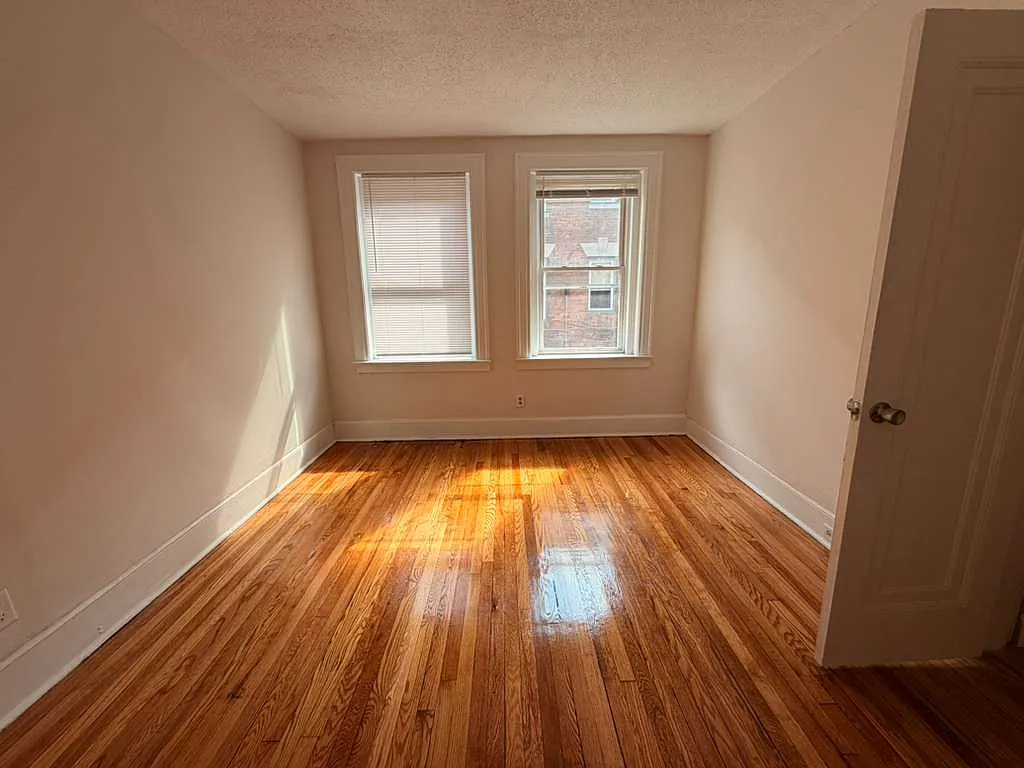 3 bed, $1,750 — Photo 4