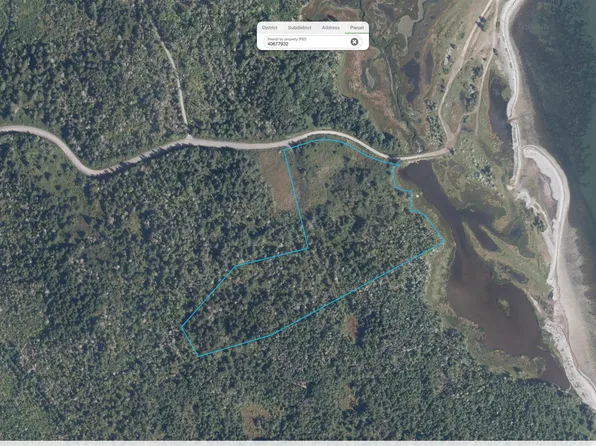 5 Conrod Beach Rd, Halifax, NS B0J 2L0