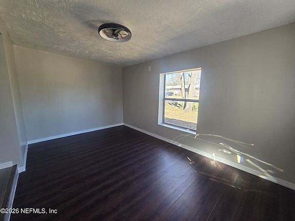 3rd image of 5146 SAGINAW Avenue