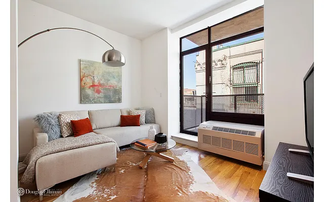 Rented by Douglas Elliman | media 16