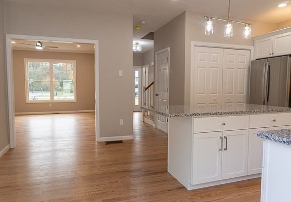 4th image of 1 Thomas Cir Unit 1