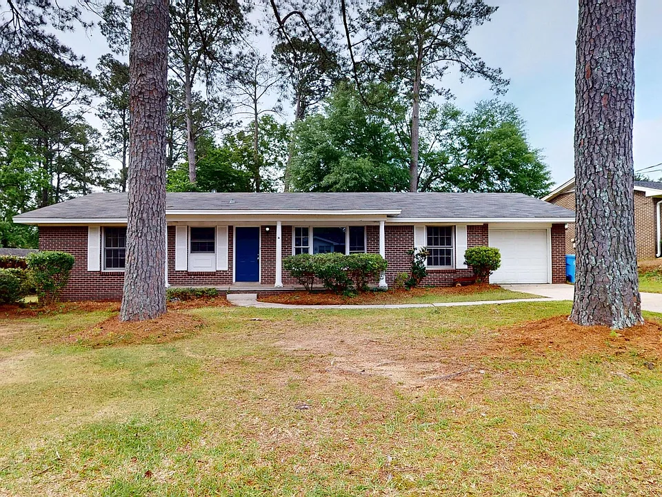 103 Woodley Ave