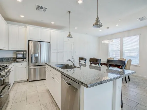 4008 Gunnar Dr, Roseville, CA 95747