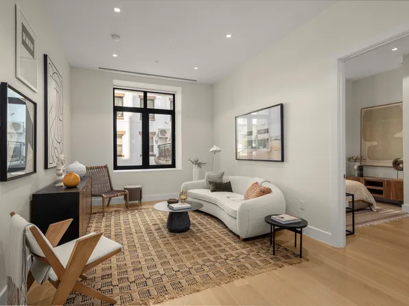 435 West 19th Street image 1 of 9