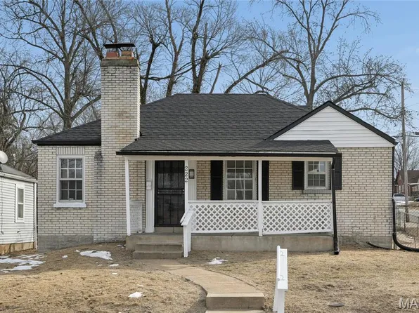 222 Henquin Dr, Saint Louis, MO 63135