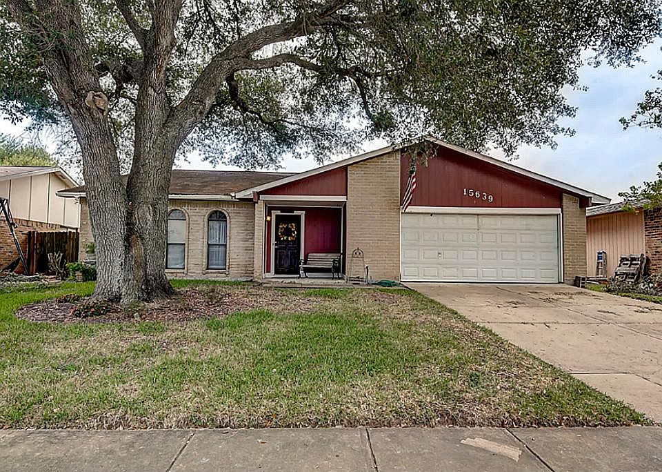 1st image of 15639 Camino Del Sol Dr