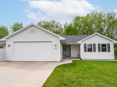 1038 Province Ter, Menasha, WI, 54952