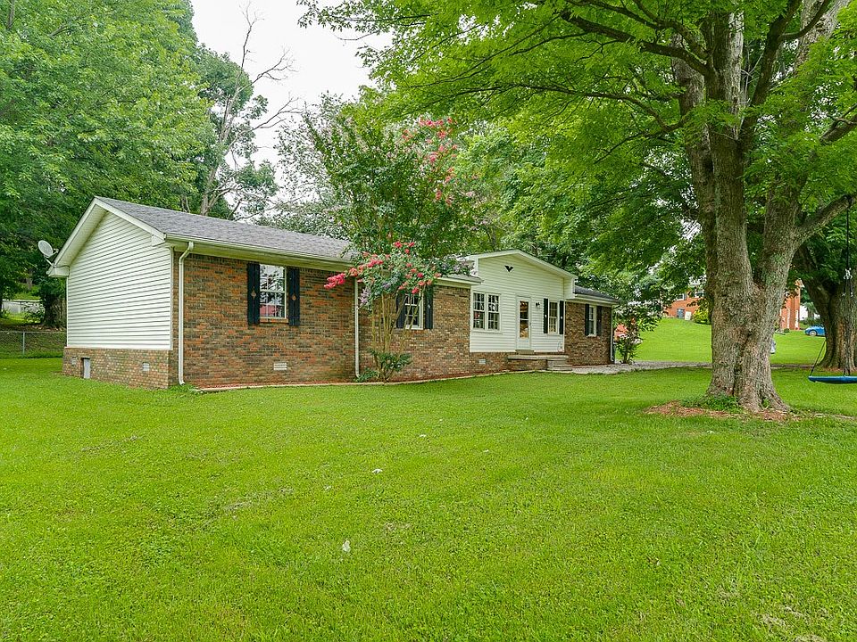 1200 Hollis Ln, Lafayette, TN 37083 Zillow