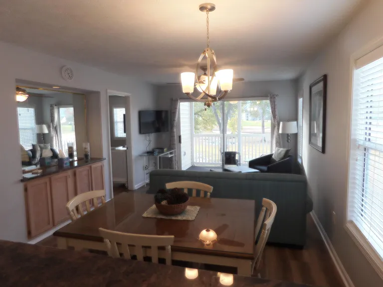 521 White River Dr #21F — Photo 9