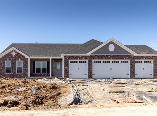 1433 Riverdale Manor Dr, Saint Paul, MO 63366