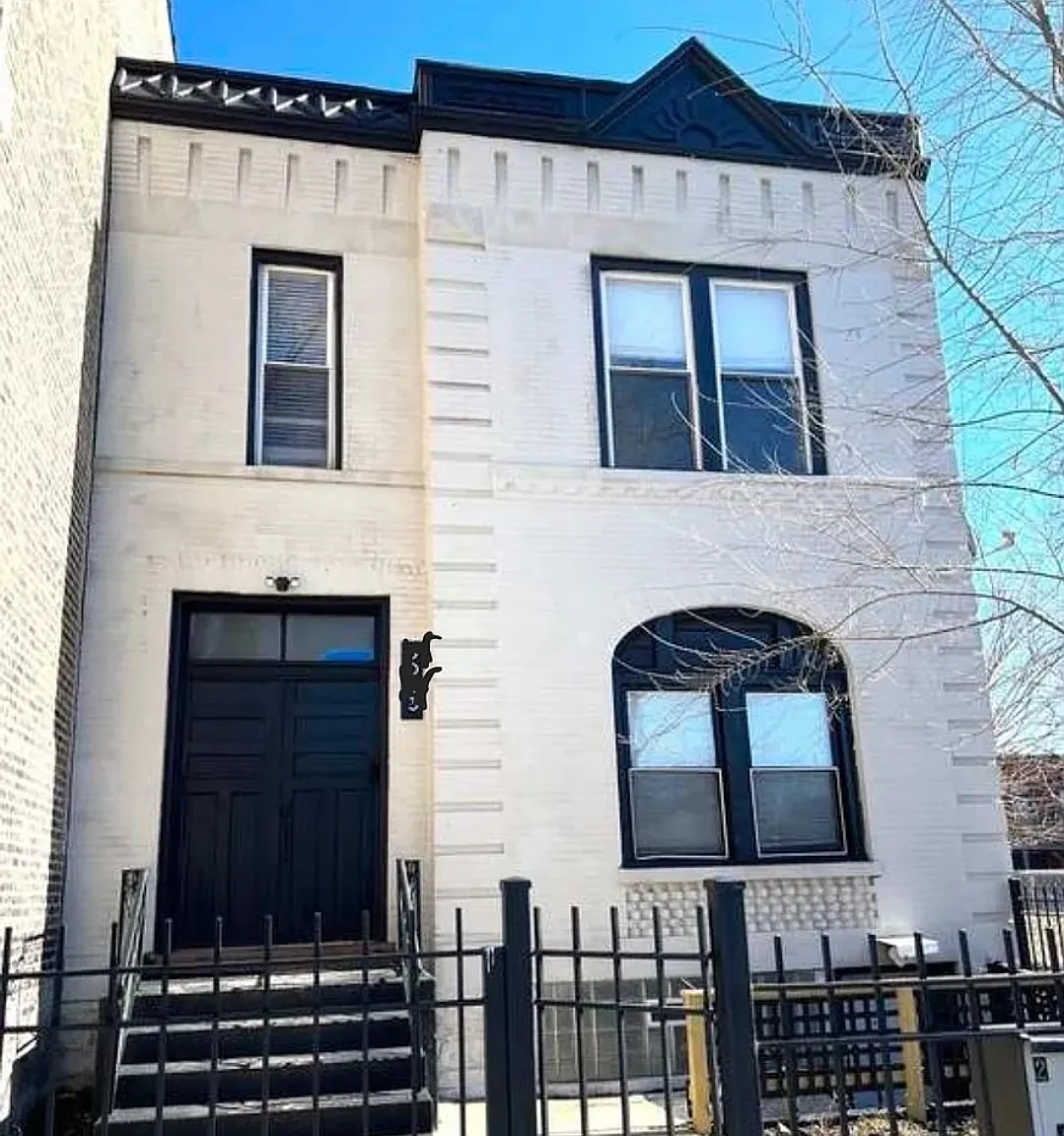 2 bed, 850 sqft, $1,950 — Photo 1