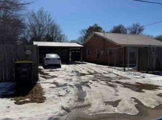 1607 Harris St, Kennett, MO 63857