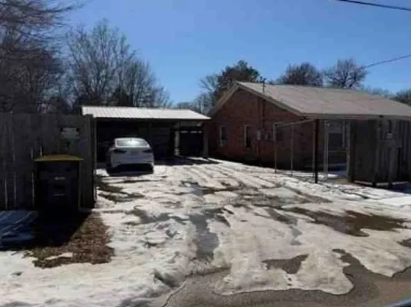 1607 Harris St, Kennett, MO 63857