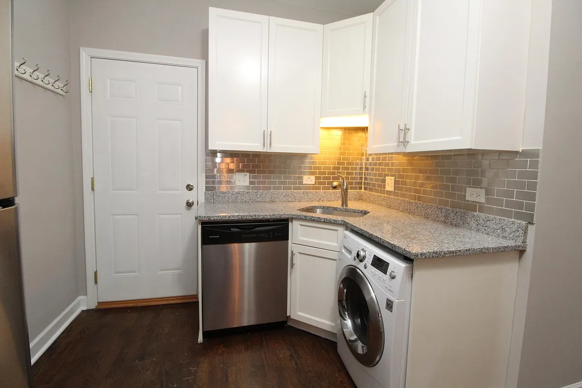 Building Photo - 2014 W McLean Ave #1R