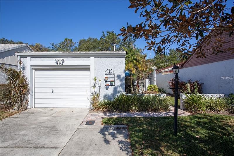1st image of 425 San Jose Dr