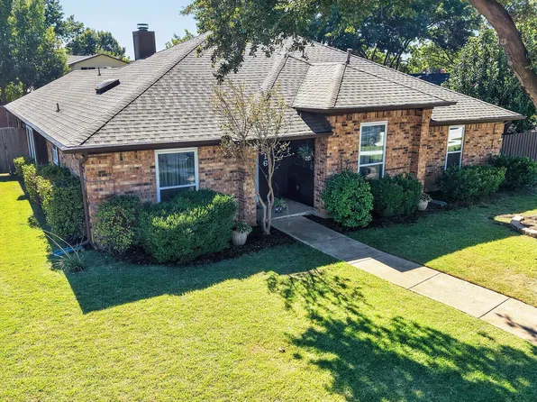 2016 Robin Hill Ln, Carrollton, TX 75007