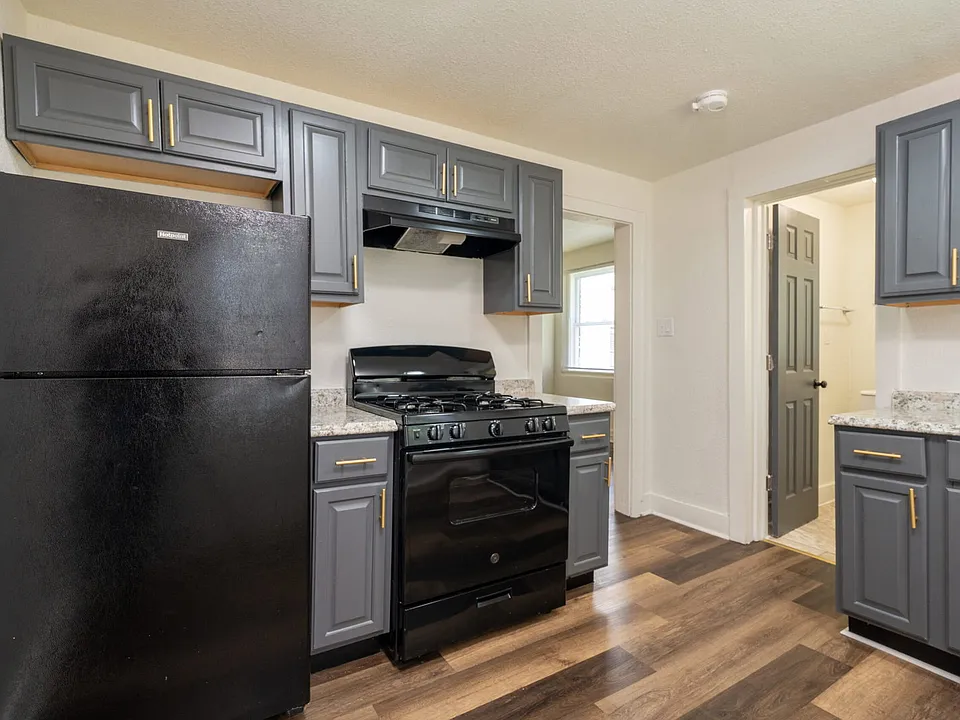 2347 Wellington Pl