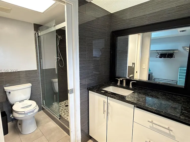12500 SW 5th Ct #307M — Photo 3