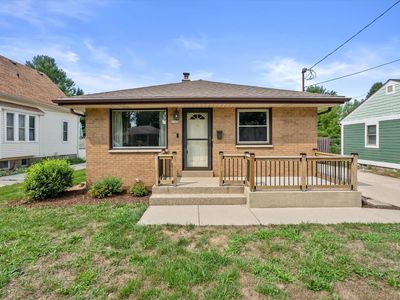 2722 E Denton AVENUE, Saint Francis, WI, 53235