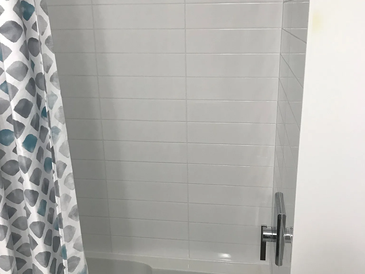 1 bed, $2,300 — Photo 3