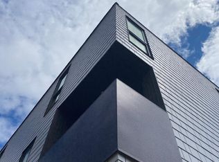 2000 SE Tacoma St #5, Portland, OR 97202
