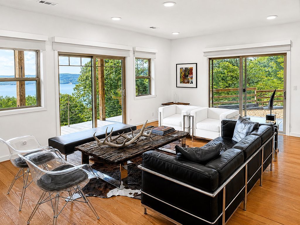 11 Sunset Dr - Property Image