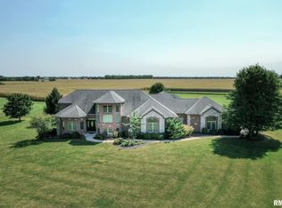 1962 S Lake Storey Rd, Galesburg, IL 61401