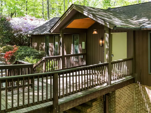 105 Barcliff Ter, Cary, NC 27518