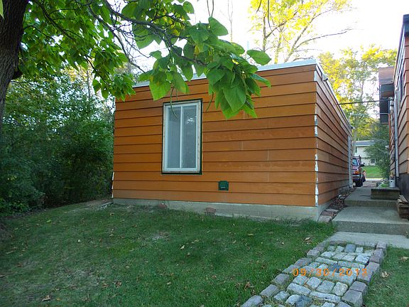2nd image of 26673 W Orchard Ave