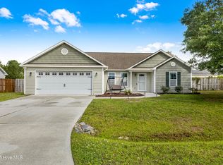 406 Ridgeway Ln, Holly Ridge, NC 28445