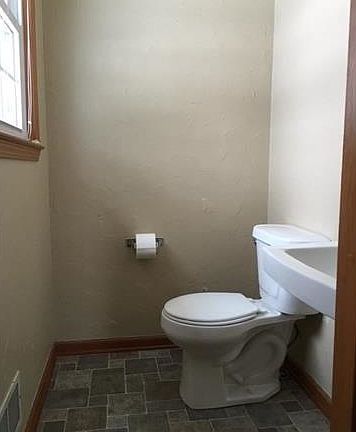 Half bath off of master