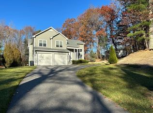 380 Quinapoxet St, Jefferson, MA 01522