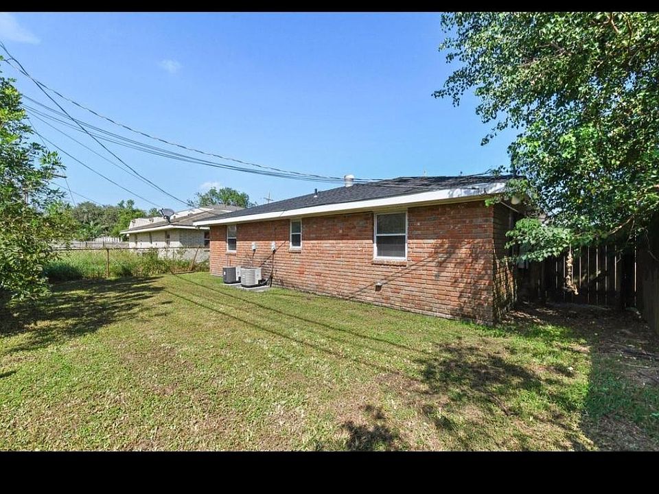 312 E Liberaux St, Chalmette, LA 70043 Zillow