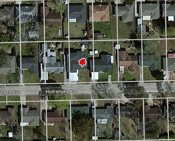 2nd image of 556 Hydrangea Ave