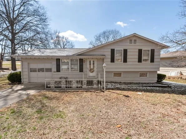 4317 NE 50th St, Kansas City, MO 64119